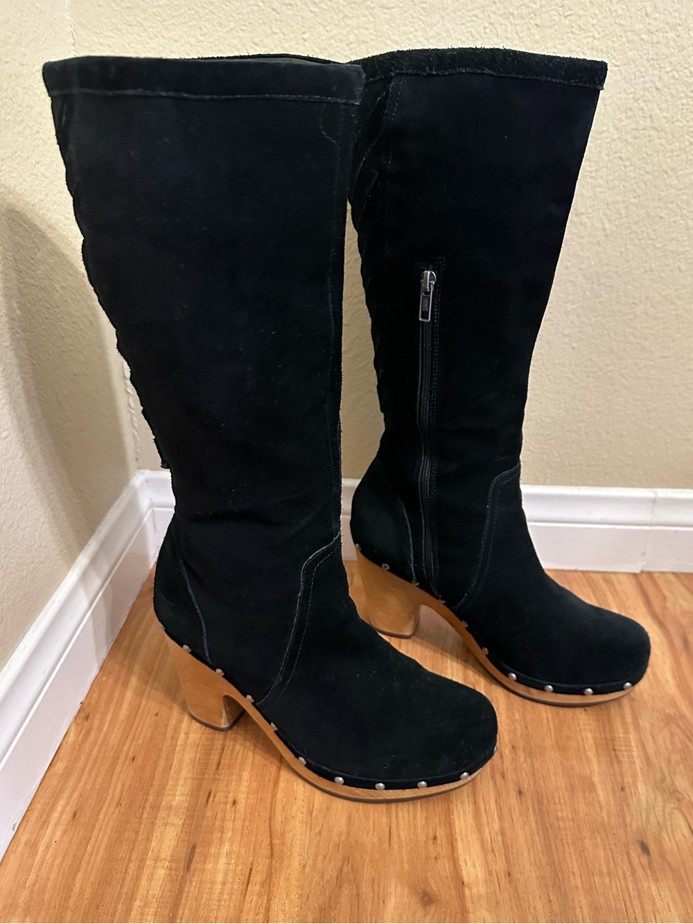 ✨ UGG Australia Rumer Tall Black Suede Clog Boots ✨